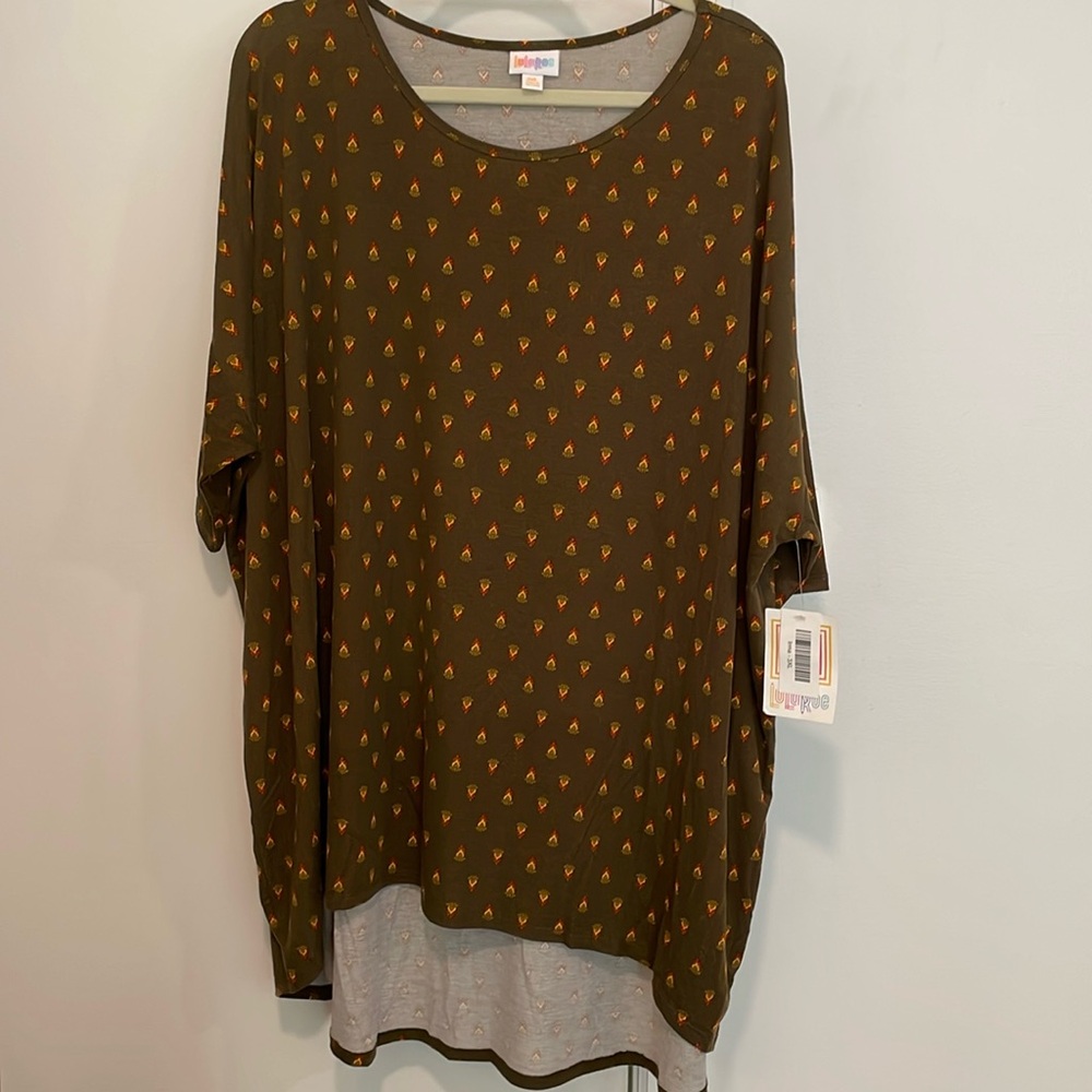 LuLaroe IRMA Shirt - 3xl